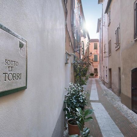 B&B Sotto Le Torri Albenga Zewnętrze zdjęcie